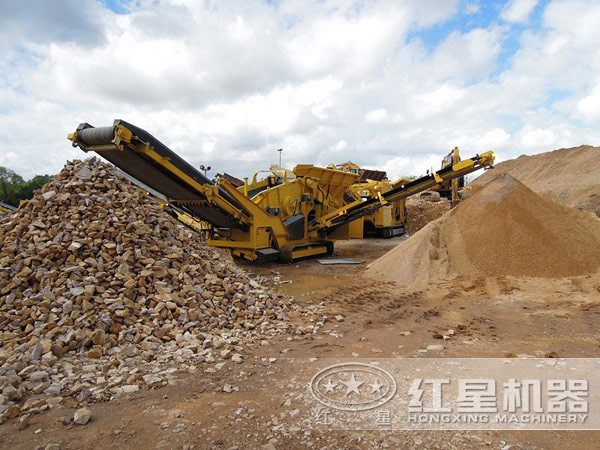 流动式建筑垃圾粉碎机用户现场